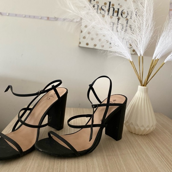 Call it spring heels - Picture 3 of 3